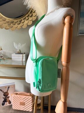 lululemon athletica Mint Green Crossbody Phone Pouch